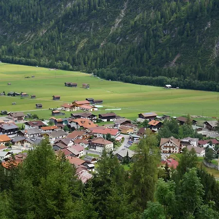 Lägenhet Haus Gaby Holzgau